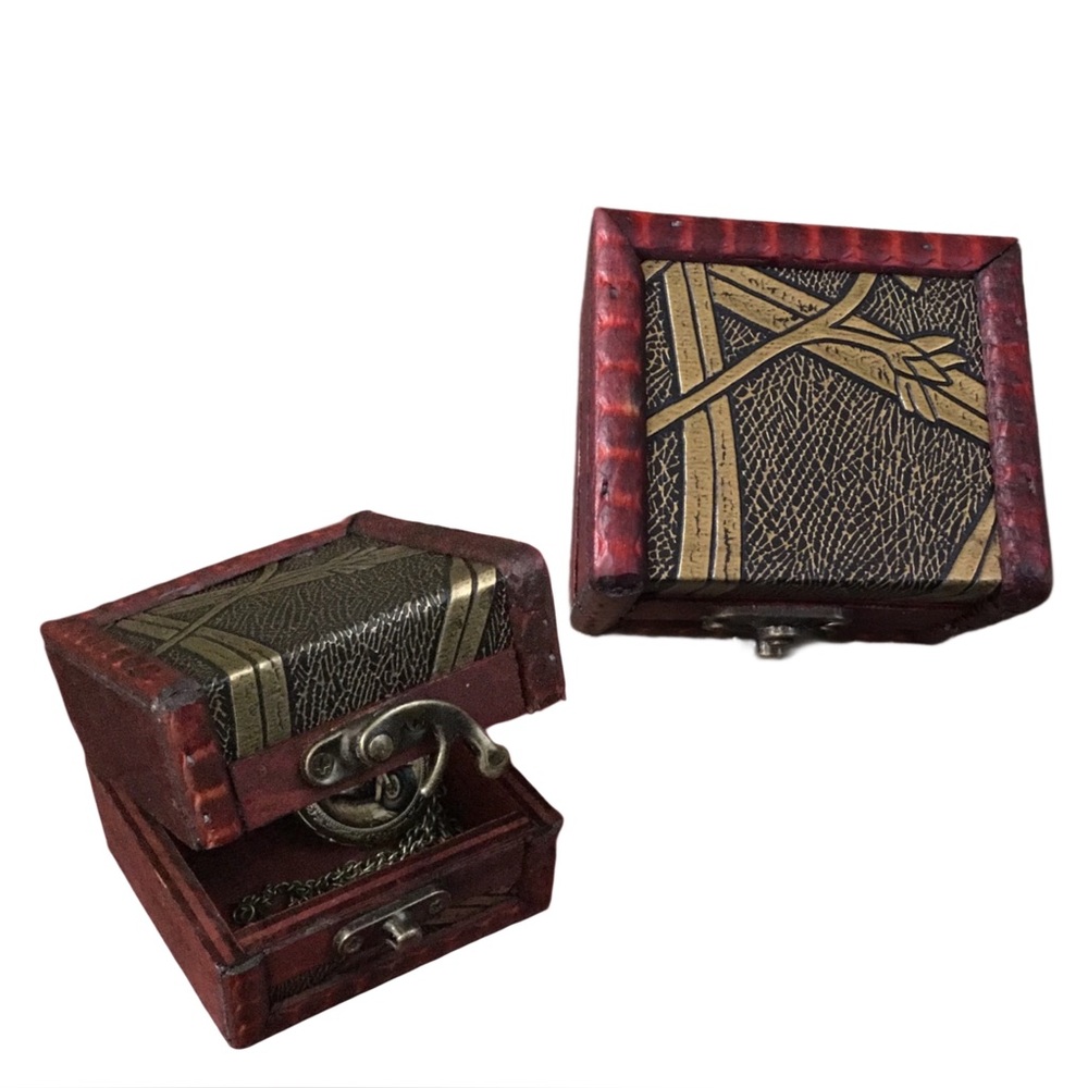 Trinket Treasure Chest Box